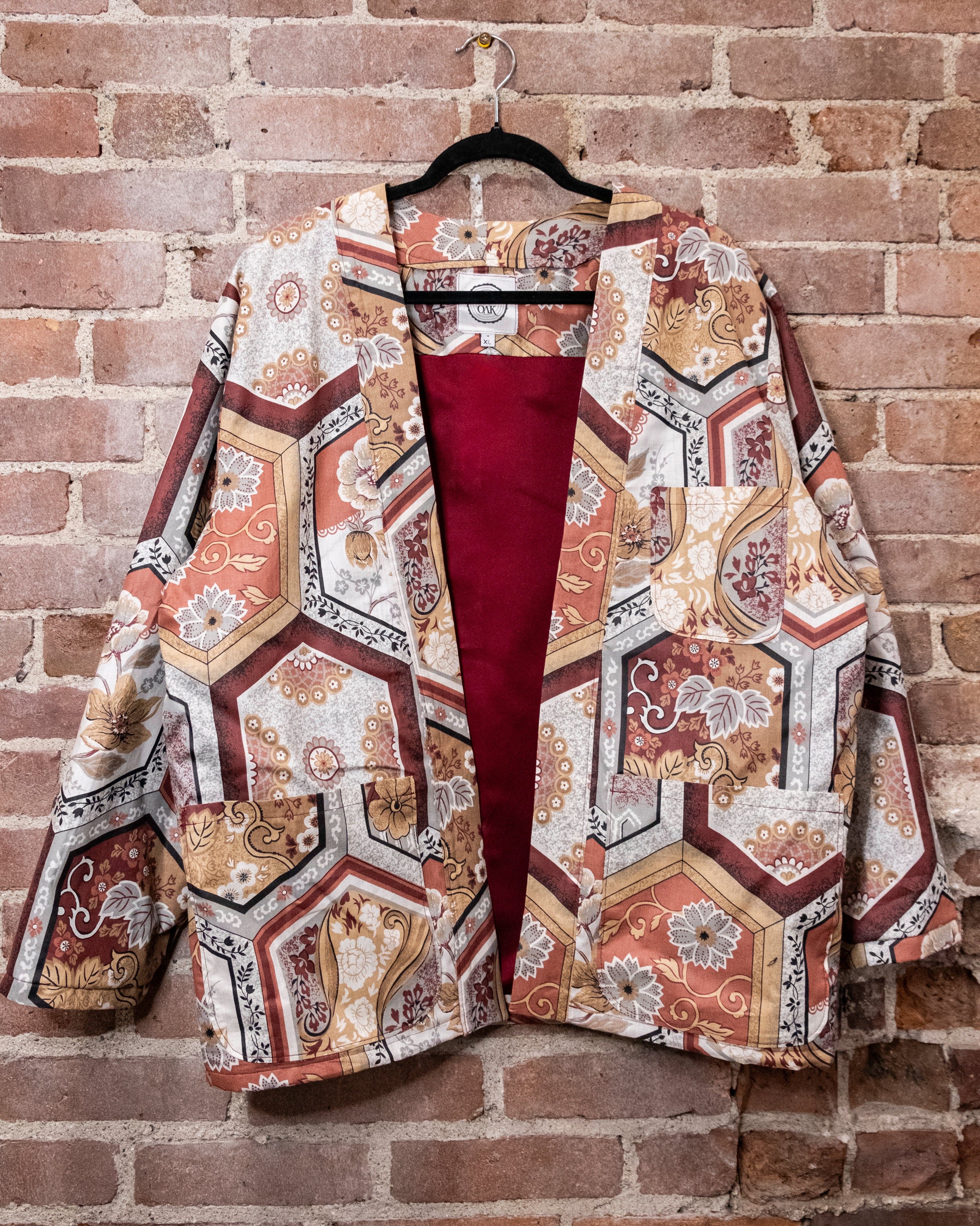 Hexagonal Multicolor Noragi (Crimson Base)